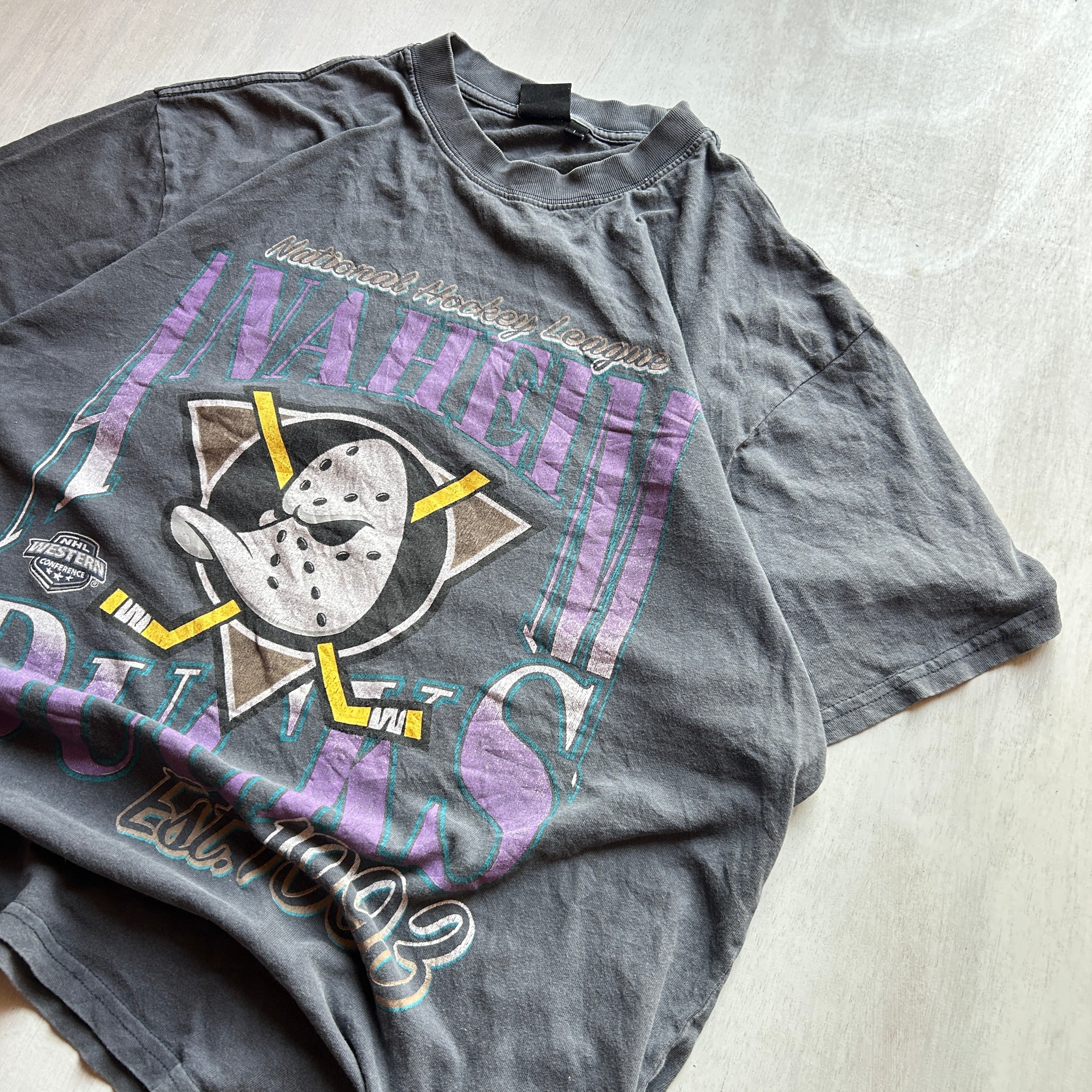 Anaheim Ducks Vintage NHL Graphic Tee (Charcoal Fade)