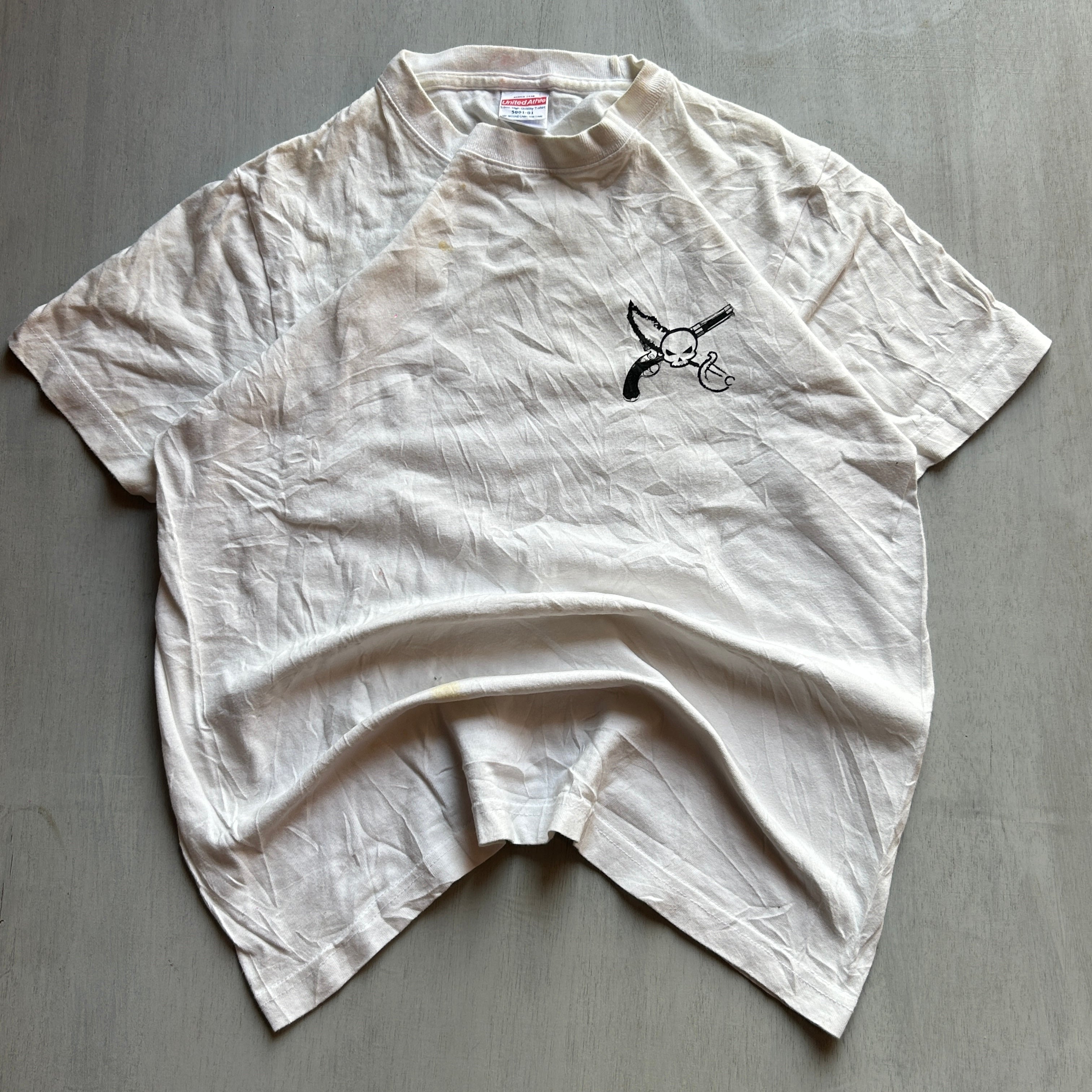 Skull & Blades Minimal Graphic Tee (Off-White)