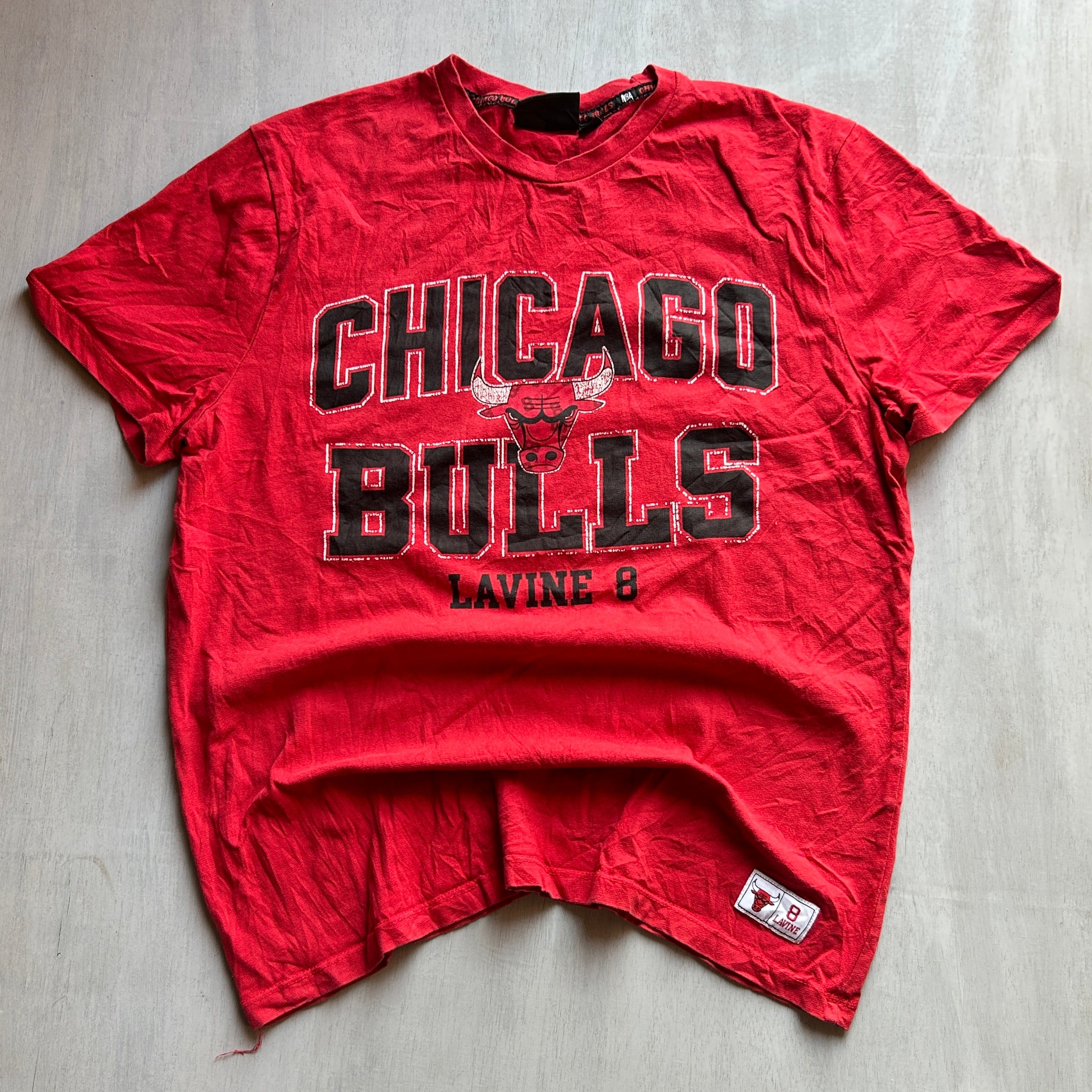 Chicago Bulls Vintage Graphic Tee (Red Fade)