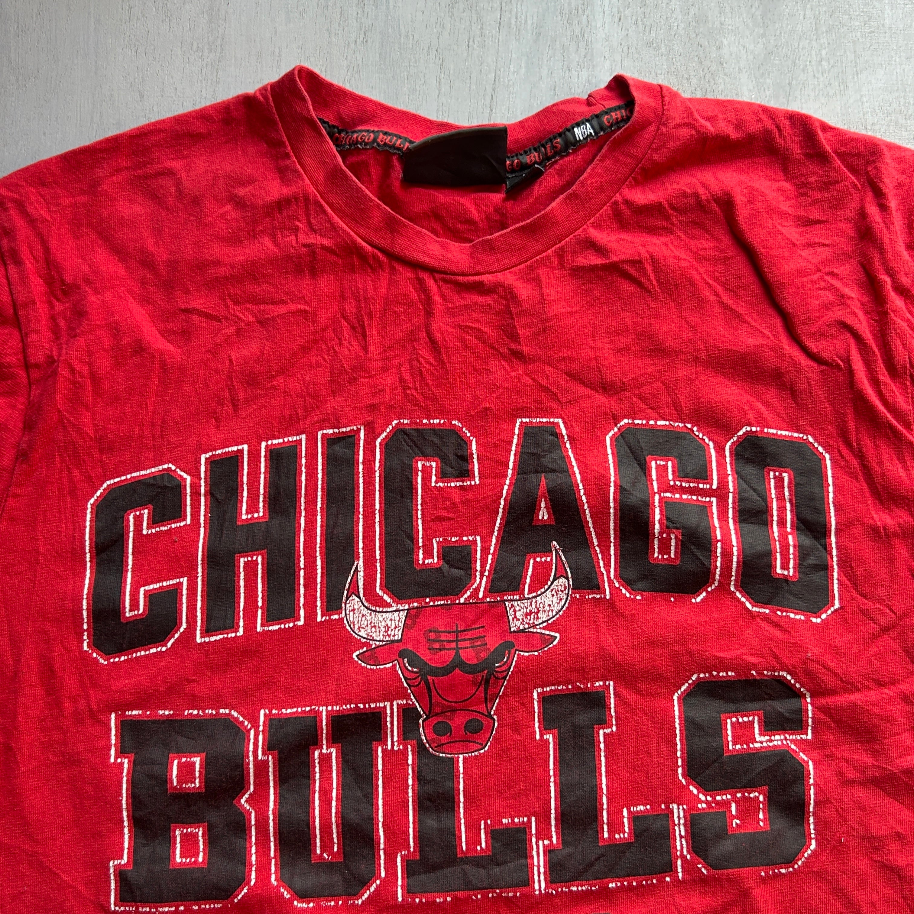 Chicago Bulls Vintage Graphic Tee (Red Fade)