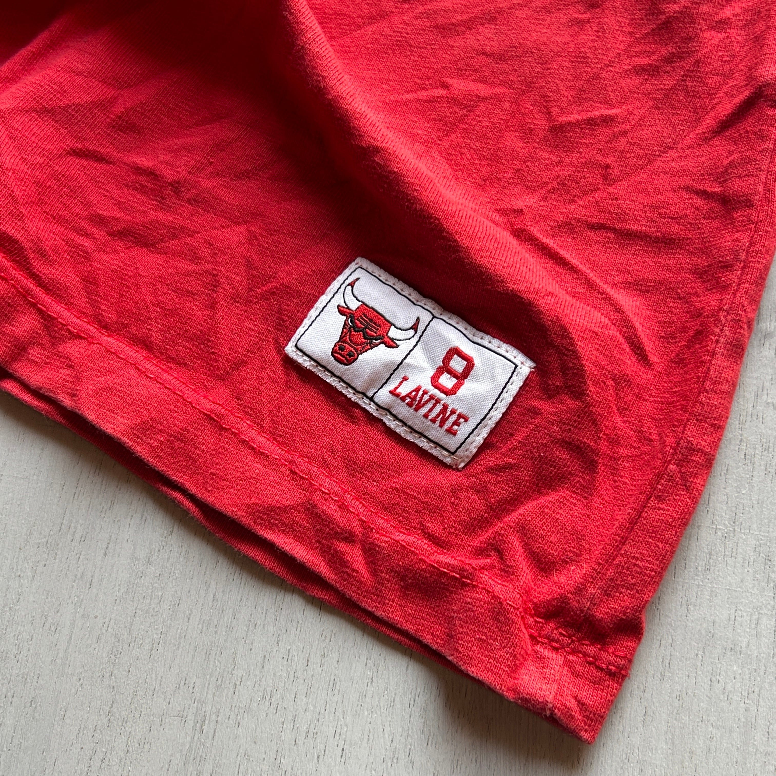 Chicago Bulls Vintage Graphic Tee (Red Fade)