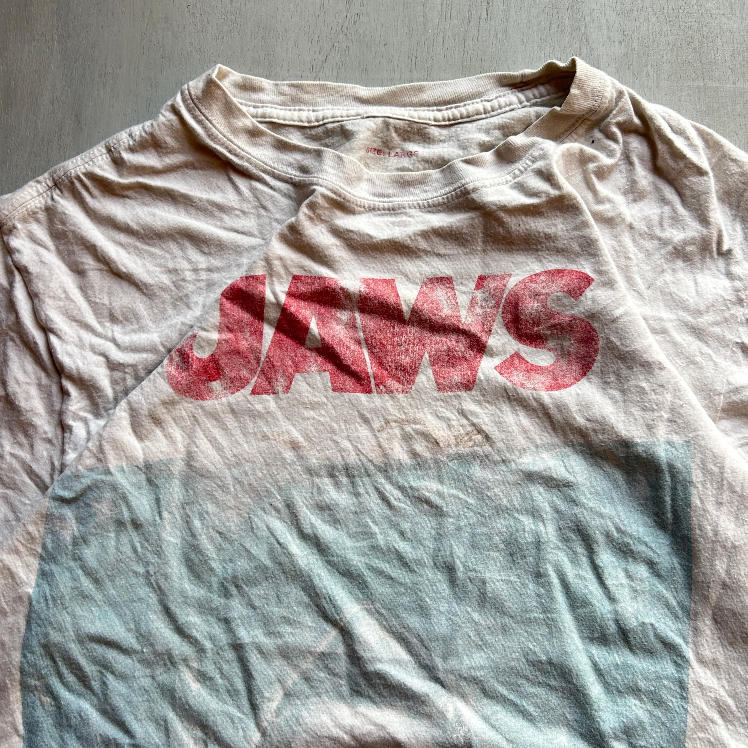Jaws Vintage Movie Graphic Tee (Off-White Fade)