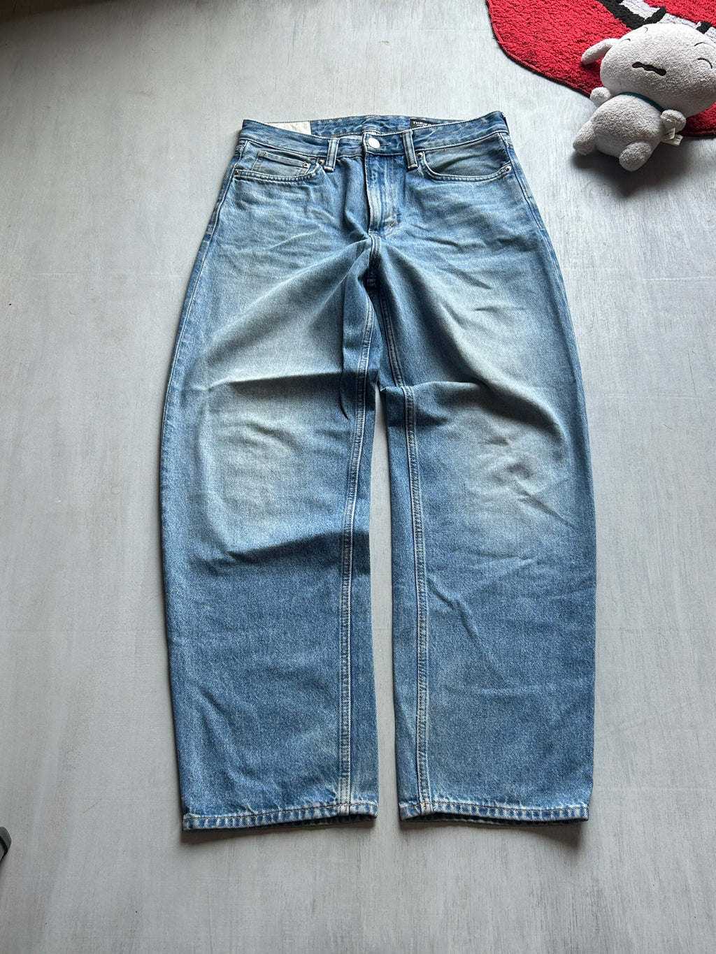 Classic Light Blue Wide-Leg Jeans - (L)