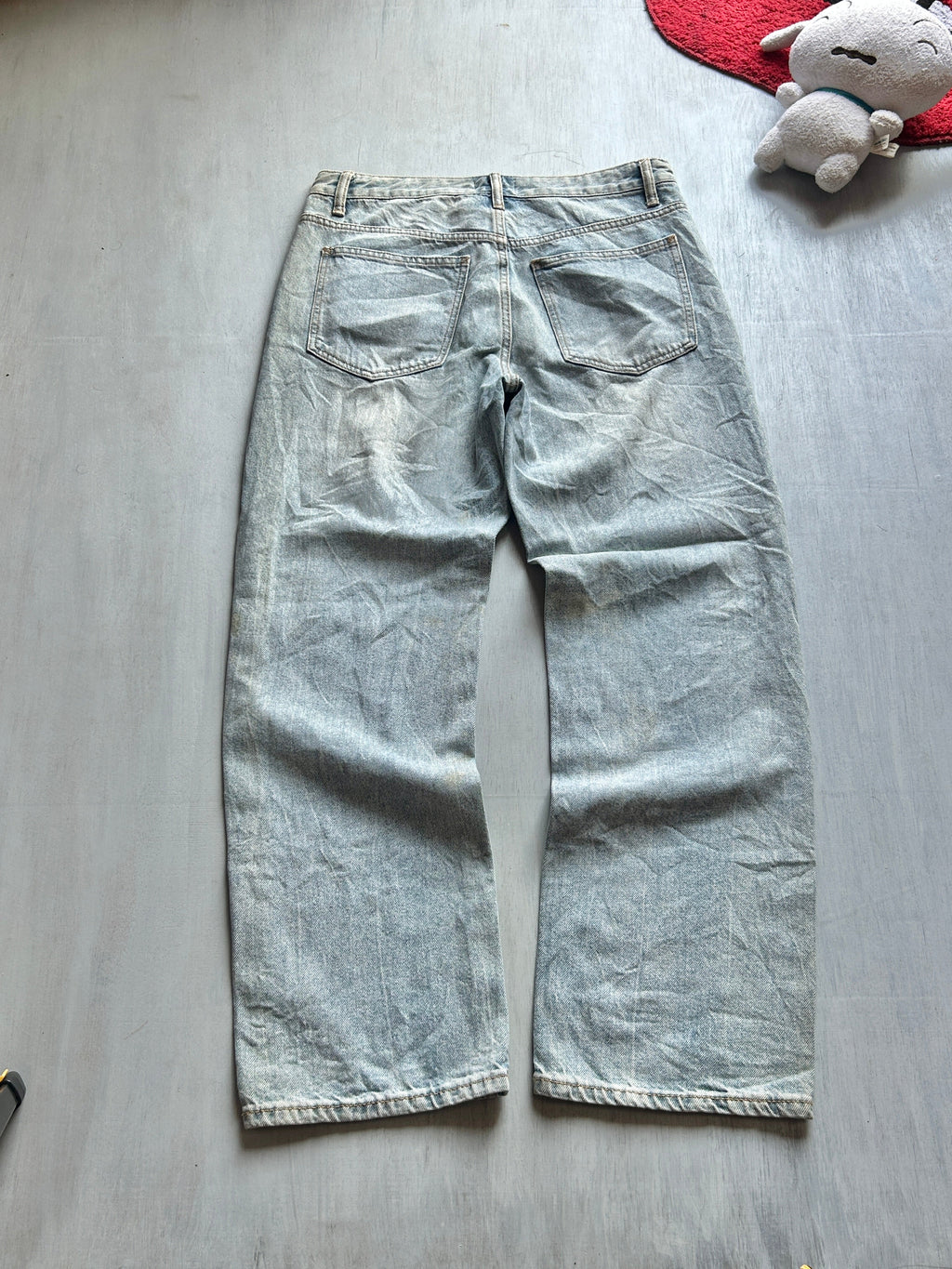 Light Blue Vintage Wash Straight-Leg Jeans - (XL)