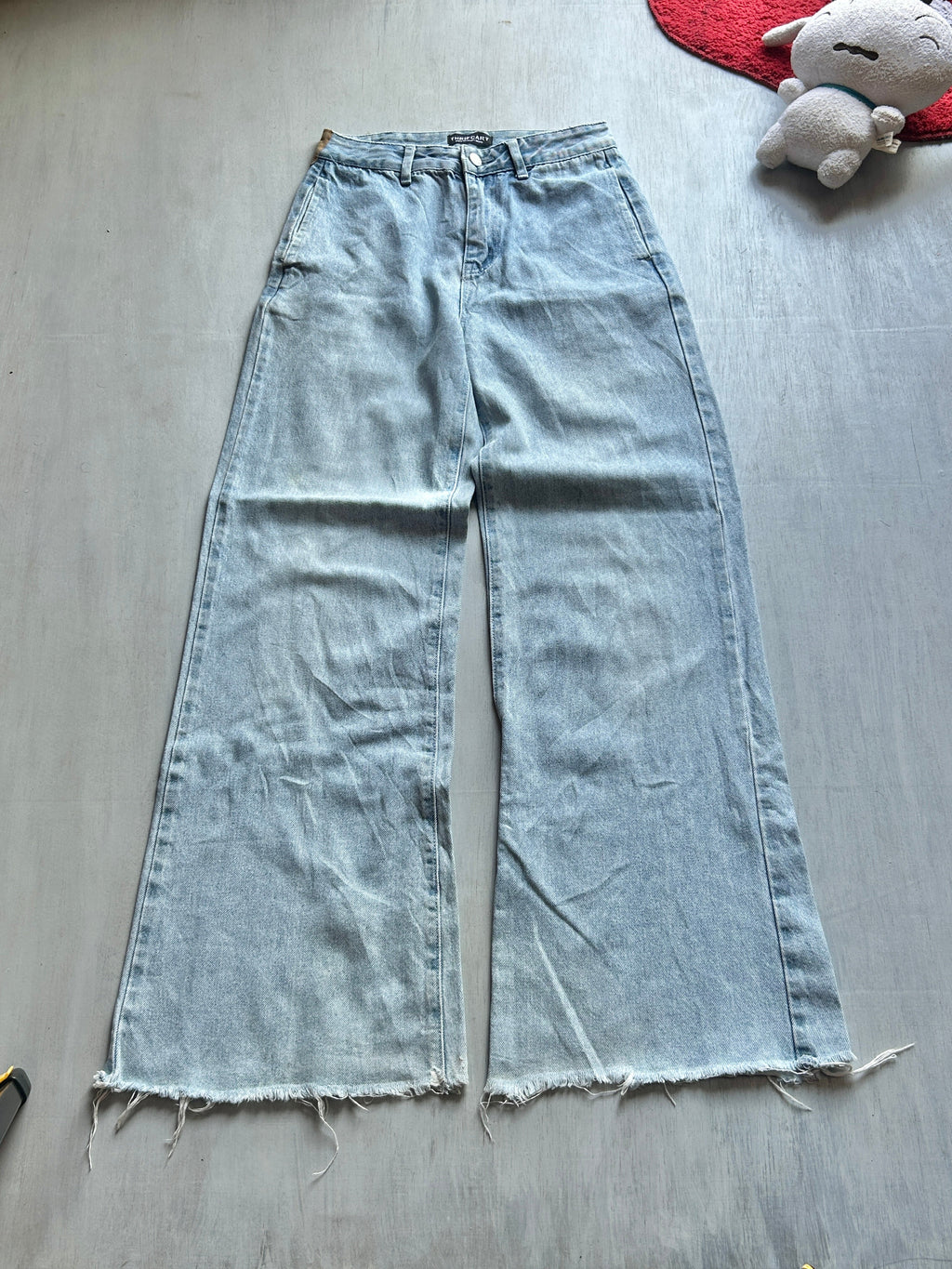 Light Blue Raw Hem Wide-Leg Denim - (XS)