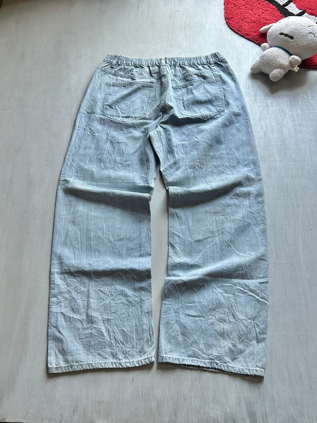 Light Frost Wide-Leg Jeans - (L)