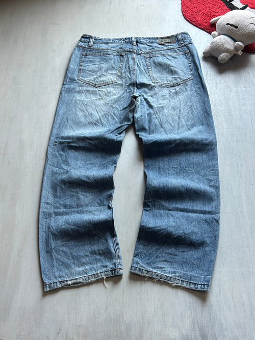 Classic Mid Blue Wide-Leg Jeans - (XXL)