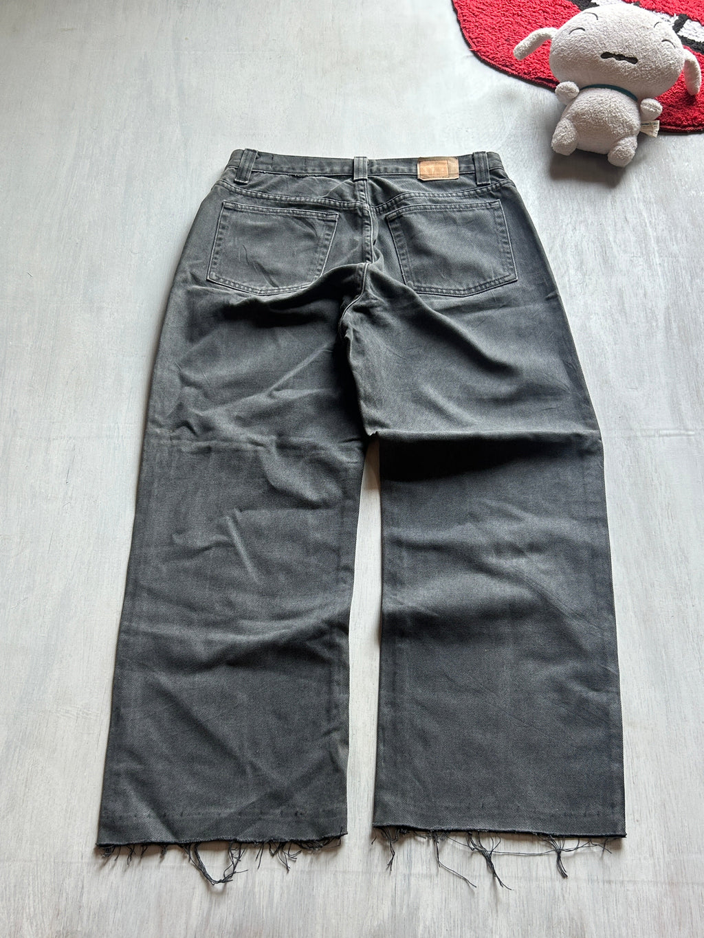 Charcoal Black Raw-Hem Wide-Leg Jeans - (L)