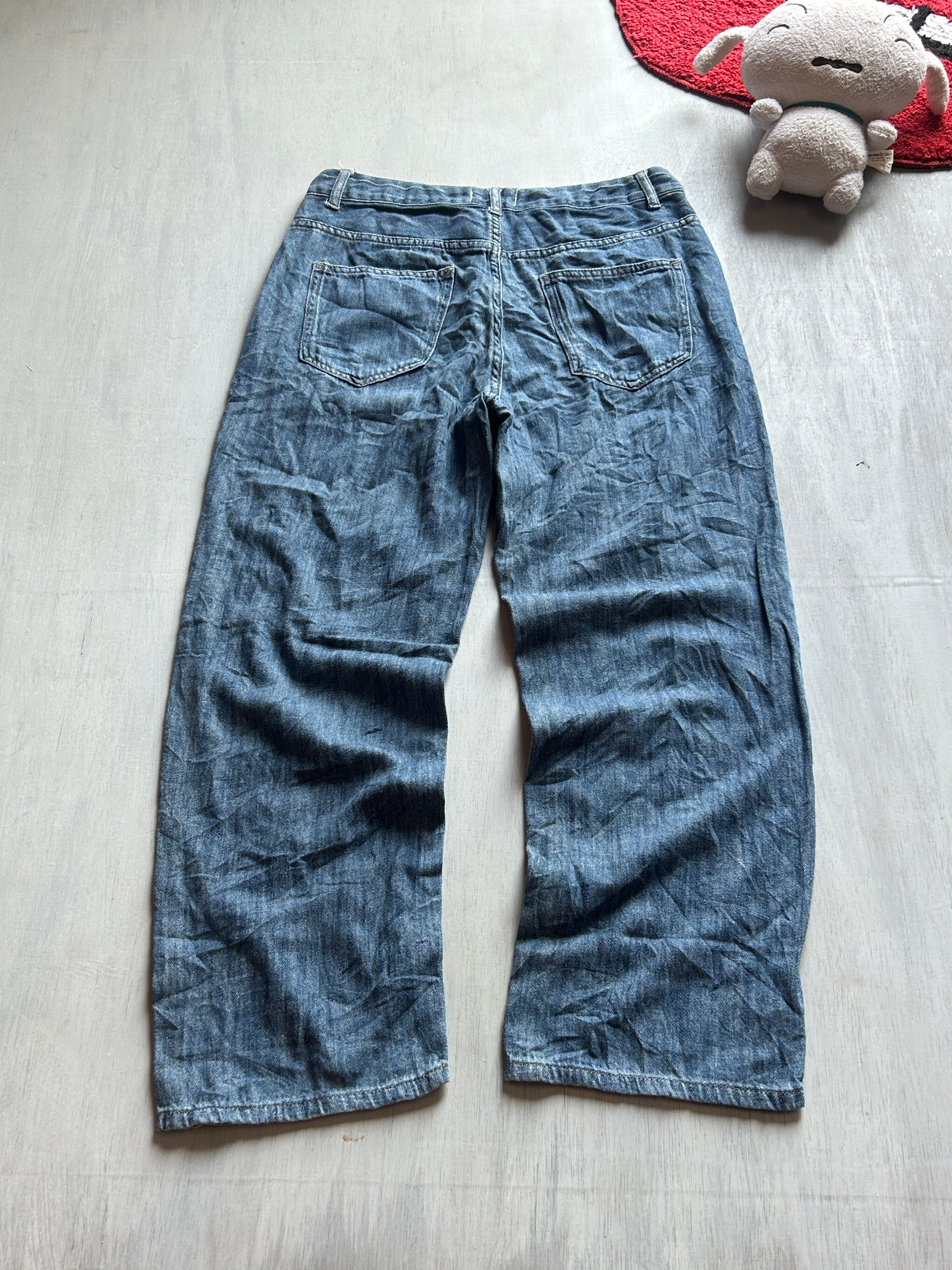 Classic Dark Wash Wide-Leg Jeans - (L)