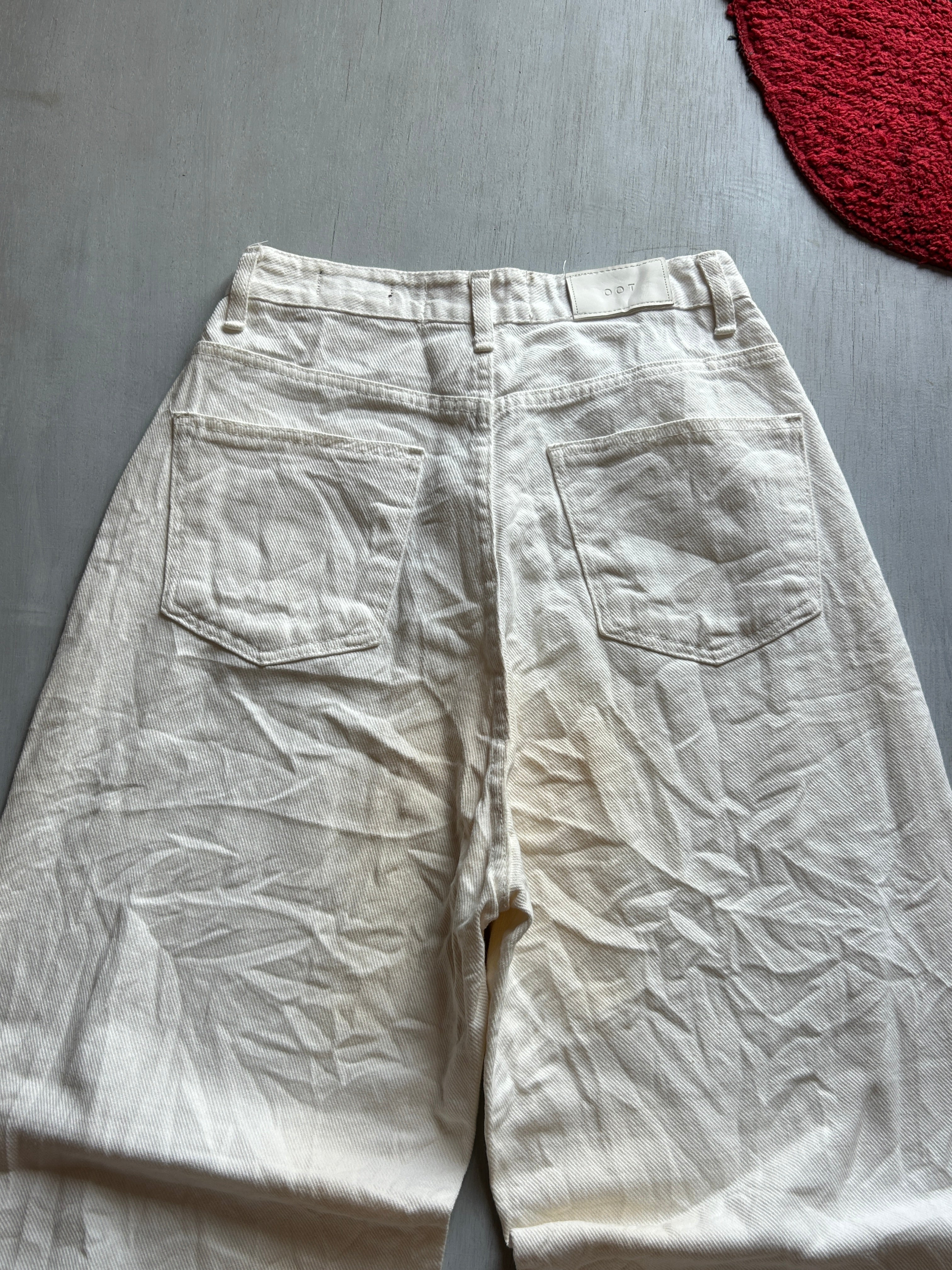 Ivory Drift Baggy Denim - (XS)