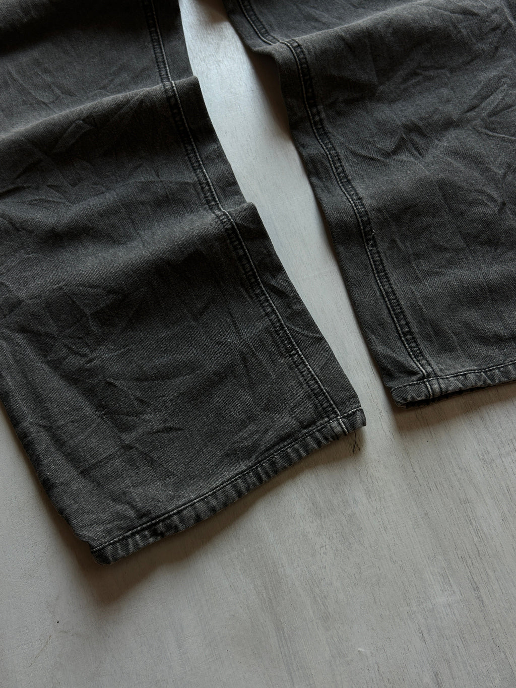 Washed Coal Baggy Denim - (L)