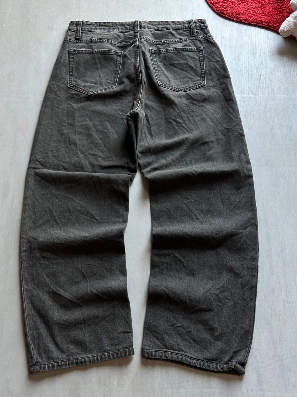 Washed Coal Baggy Denim - (L)