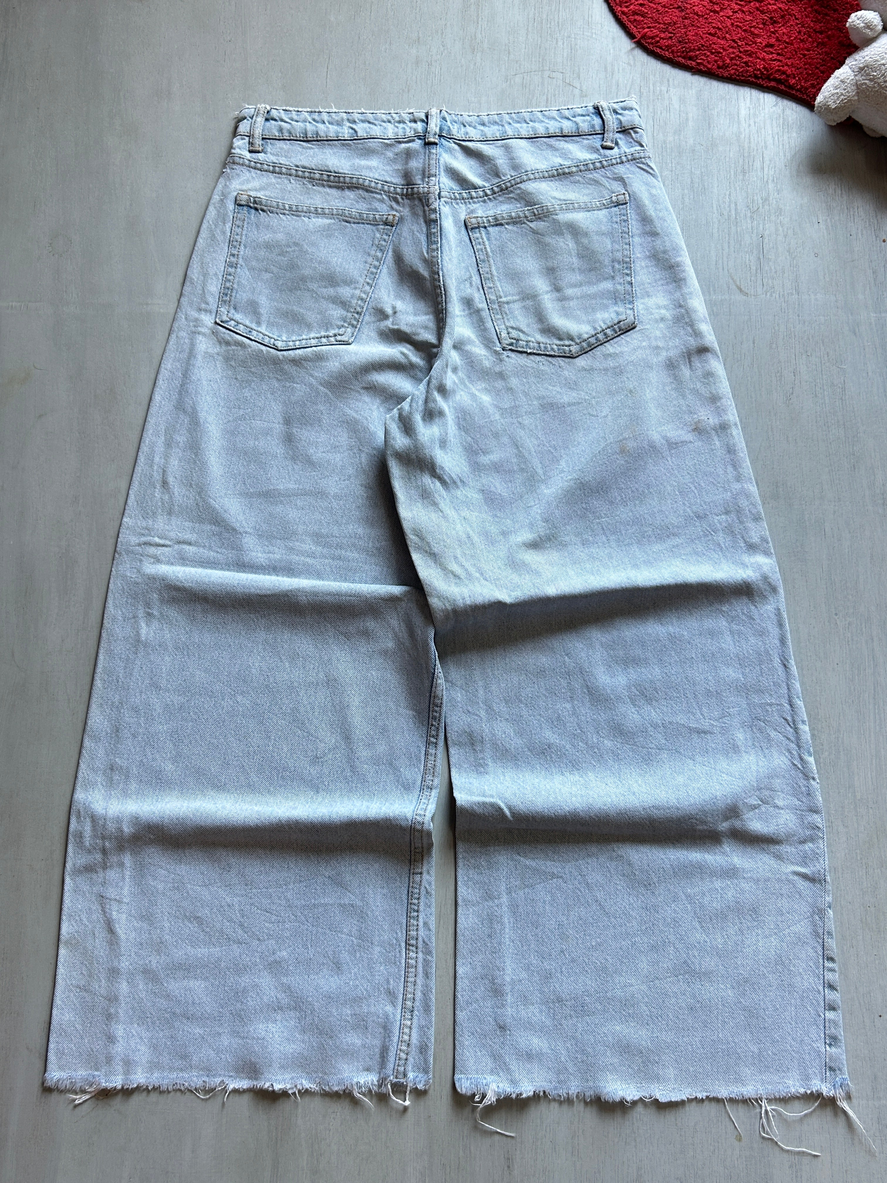 Stonewash Raw-Hem Wide Denim - (L)