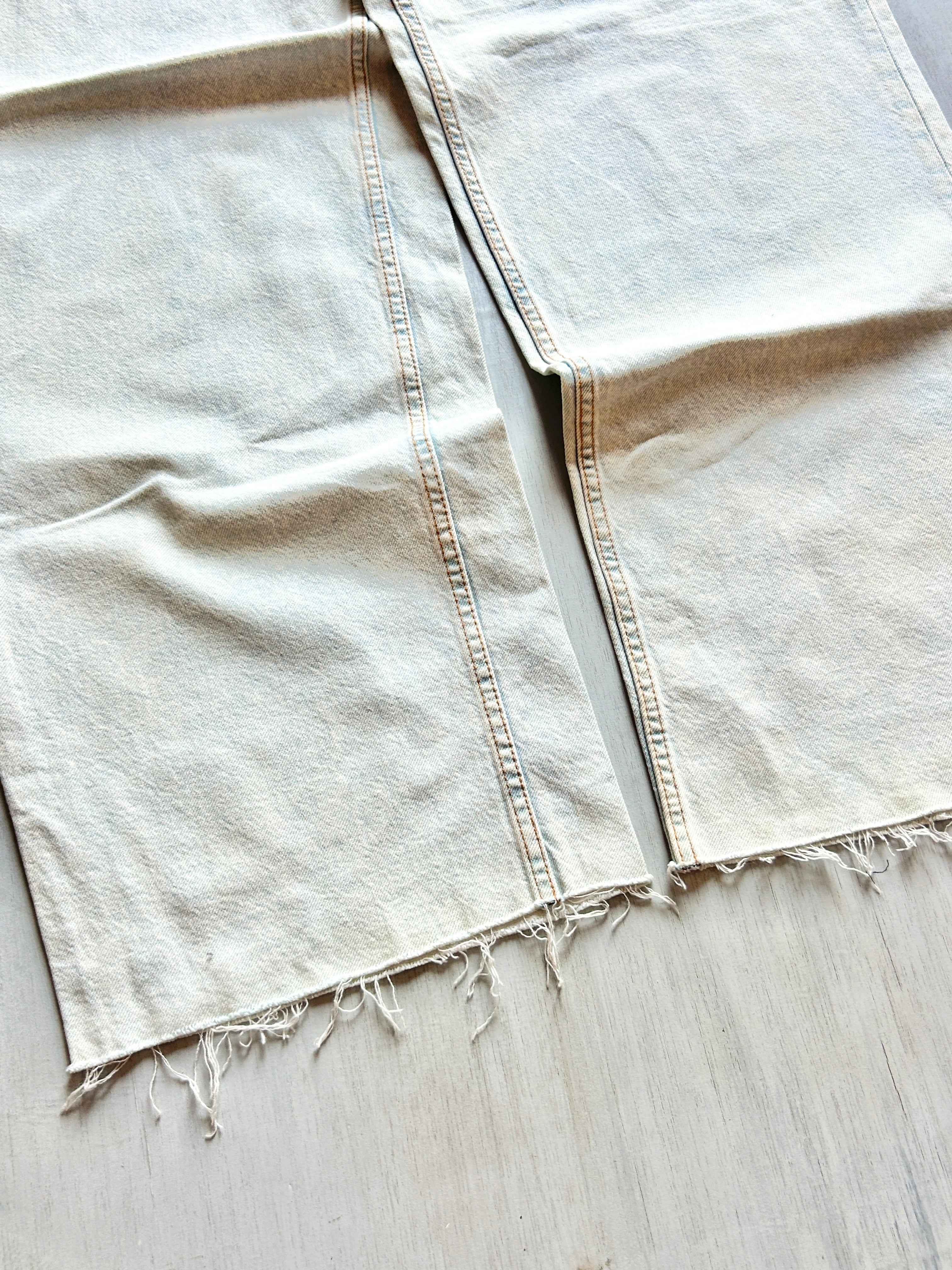 Sandstone Raw-Hem Wide Denim - (XL)
