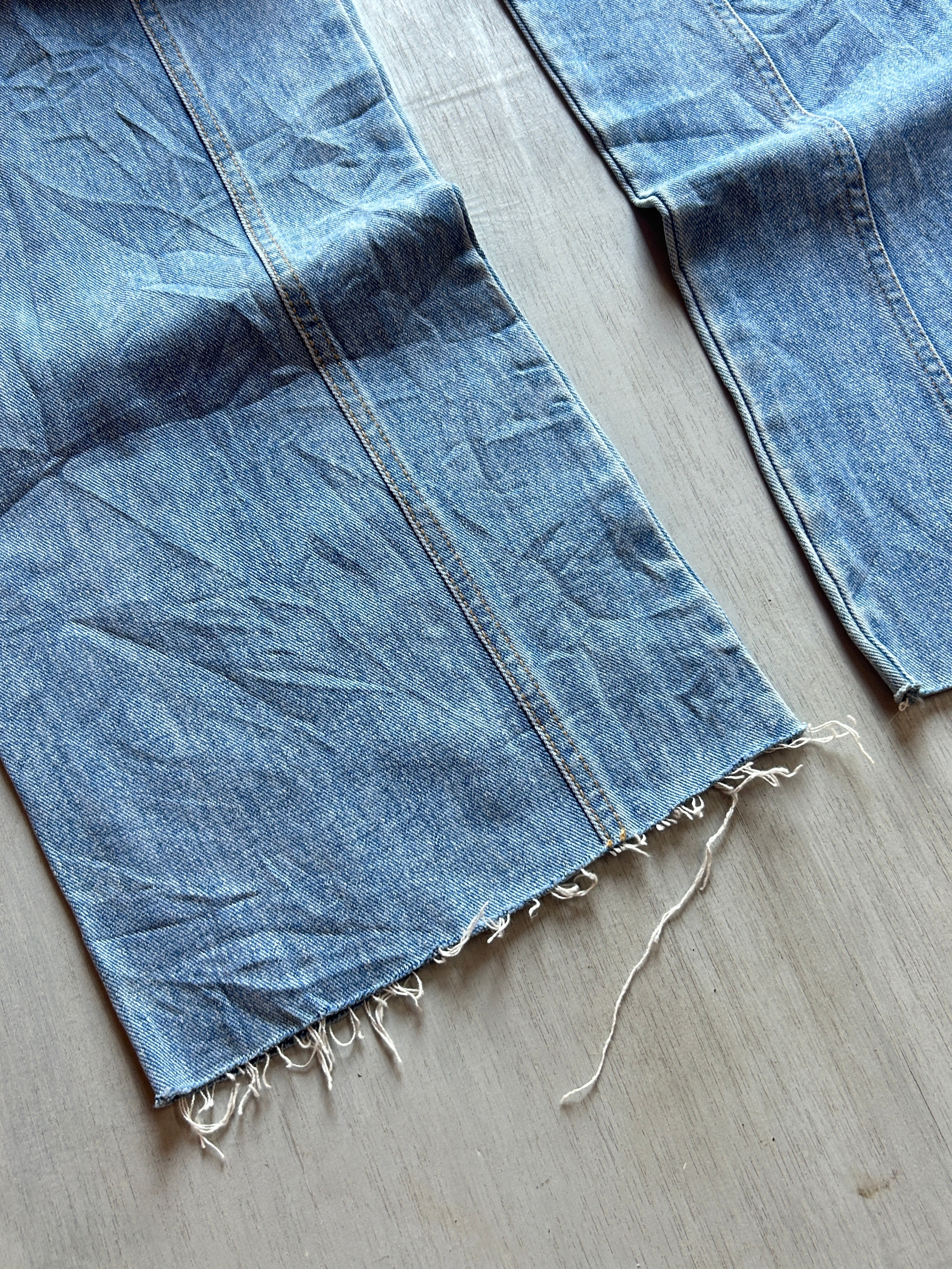 Panel Cut Raw Hem Denim - (M)