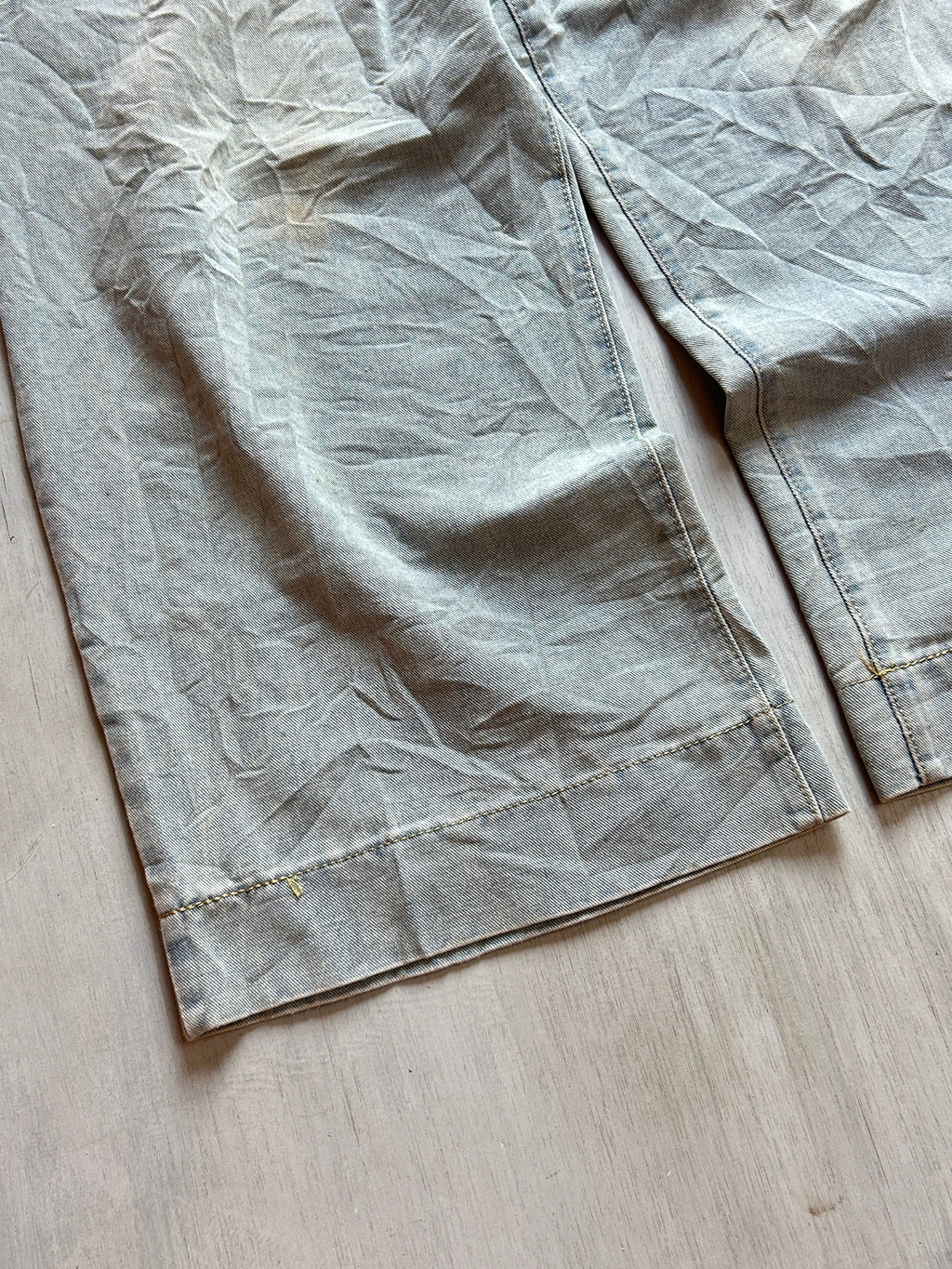 Ash Pleated Baggy Denim - (L)
