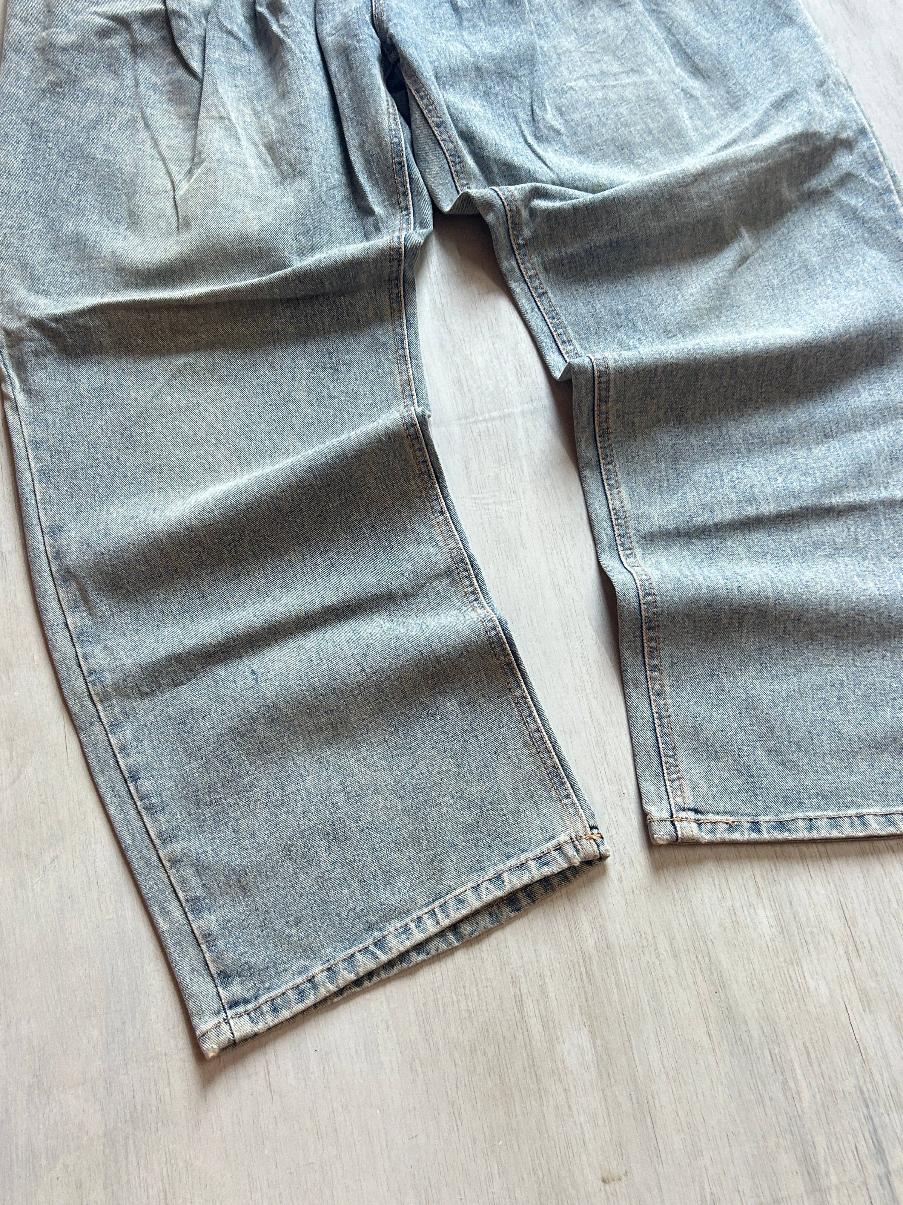 Ash Pleated Baggy Denim - (XL)